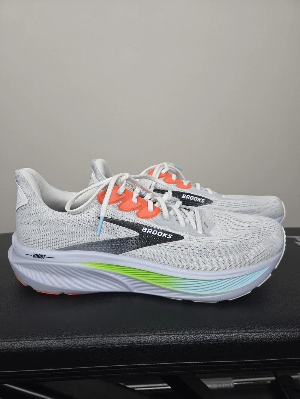 Brooks Ghost 17 White Pink Clay Gecko Men's Size 10.5 Athletic Running Shoes